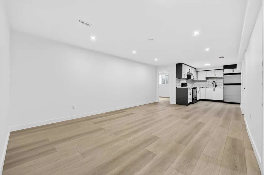 5423 Madigan Drive NE Calgary AB T2A 5T5