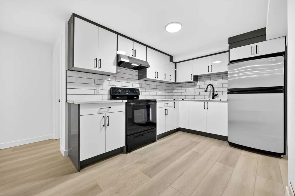 5423 Madigan Drive NE Calgary AB T2A 5T5