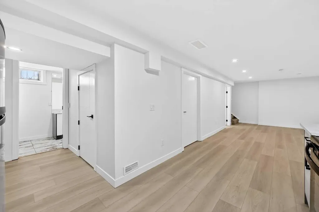5423 Madigan Drive NE Calgary AB T2A 5T5