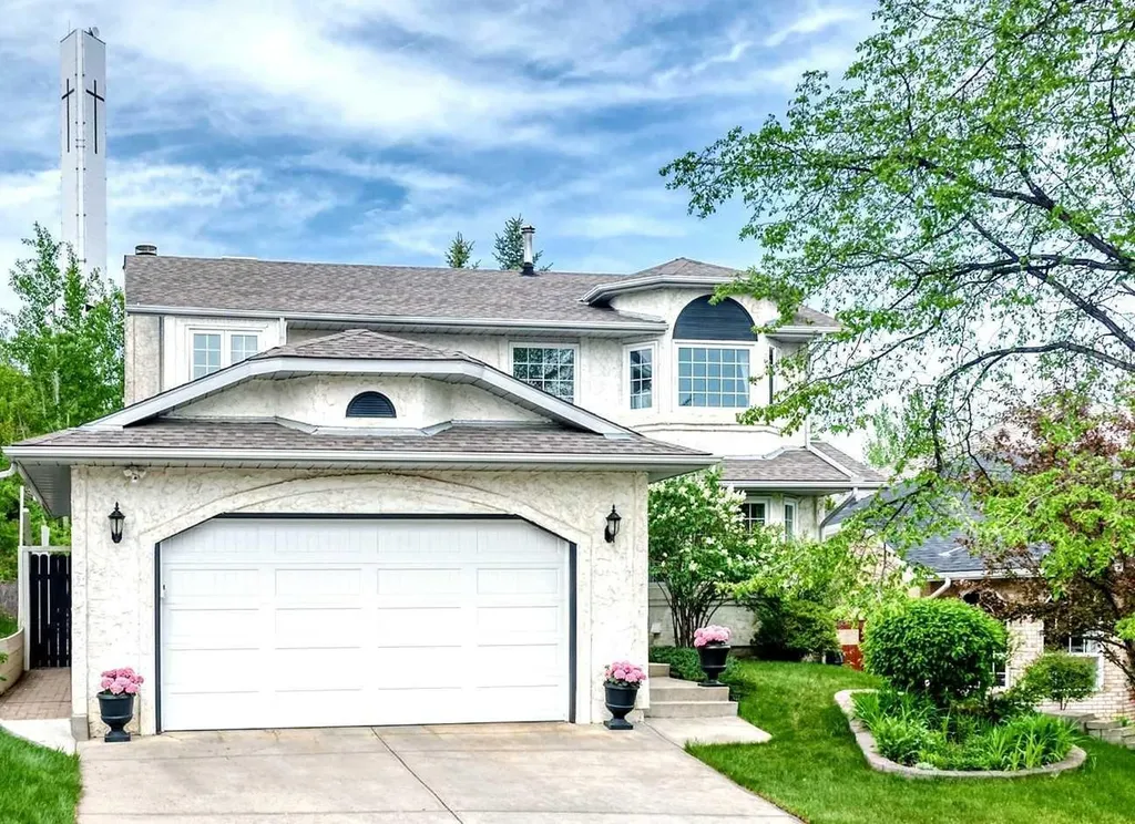 116 Shawnee Way SW Calgary AB T2Y2V3