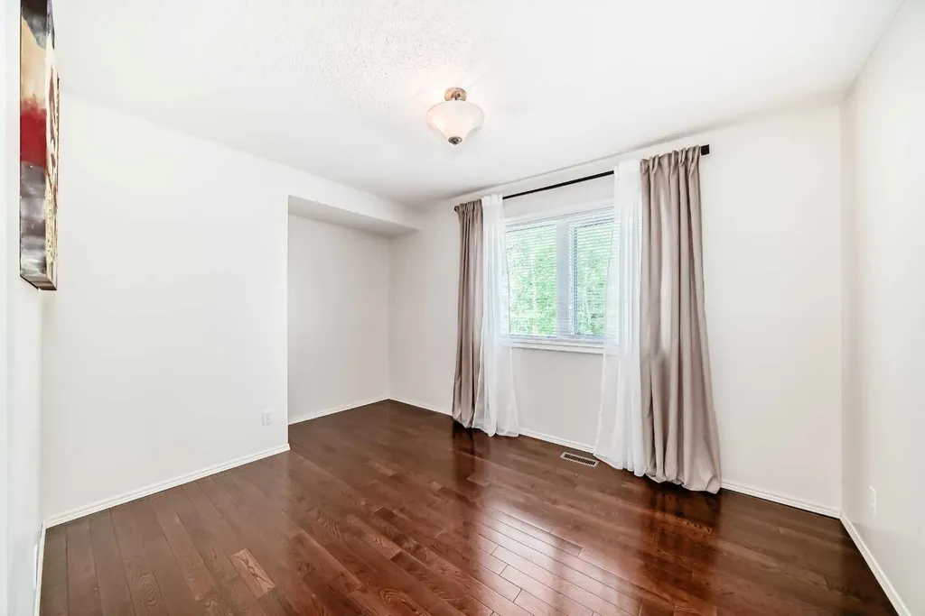 116 Shawnee Way SW Calgary AB T2Y2V3