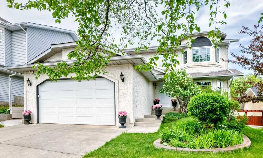 116 Shawnee Way SW Calgary AB T2Y2V3