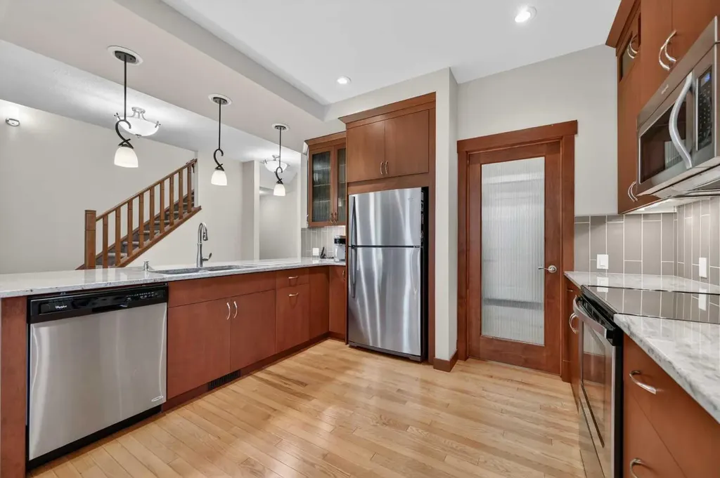 127 Legacy Circle SE Calgary AB T2X 0W9