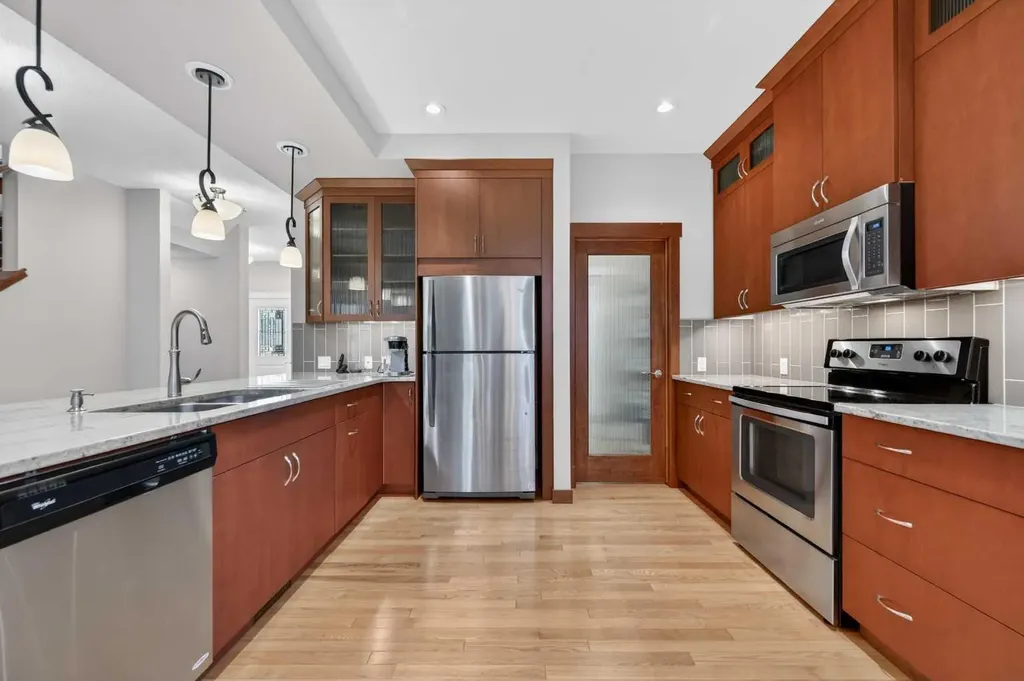 127 Legacy Circle SE Calgary AB T2X 0W9
