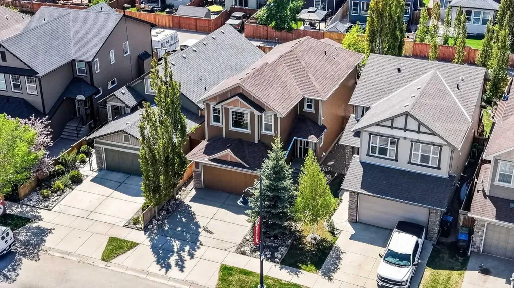 127 Legacy Circle SE Calgary AB T2X 0W9