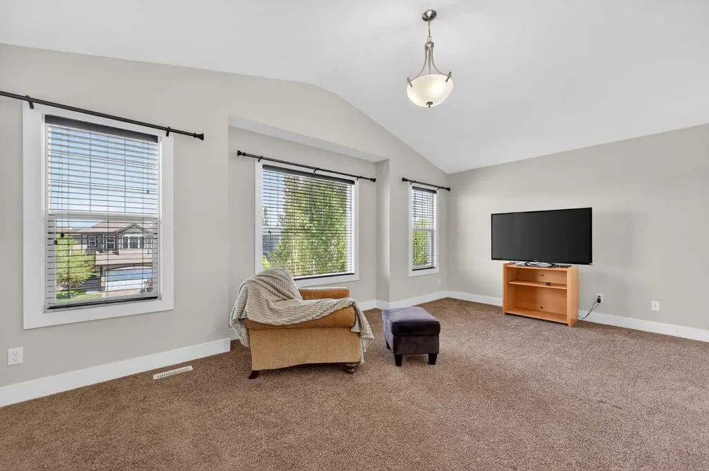 127 Legacy Circle SE Calgary AB T2X 0W9