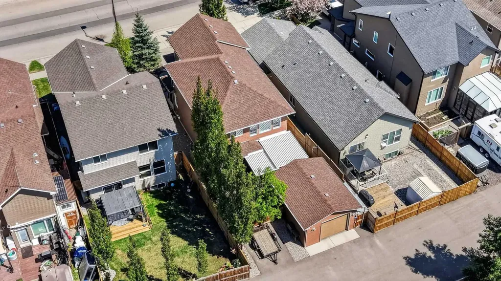 127 Legacy Circle SE Calgary AB T2X 0W9