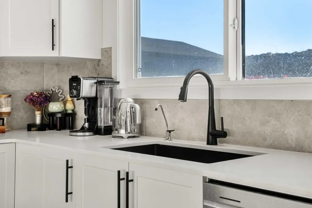 218 Aquila Way NW Calgary AB T3R 1Z8