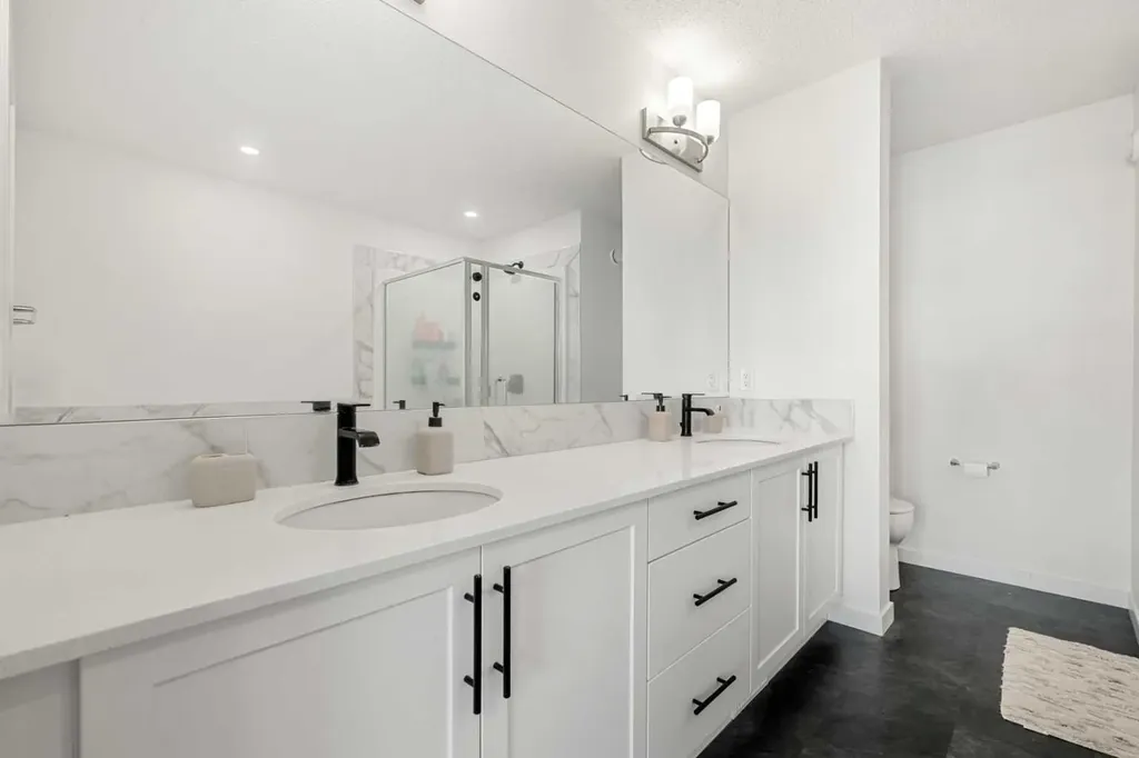 218 Aquila Way NW Calgary AB T3R 1Z8