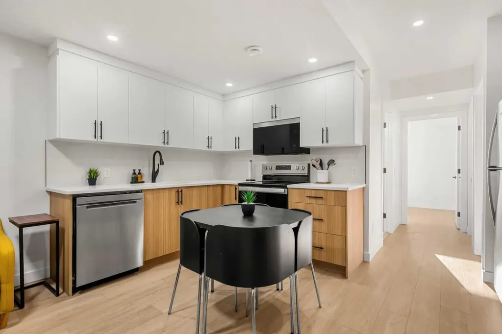 218 Aquila Way NW Calgary AB T3R 1Z8