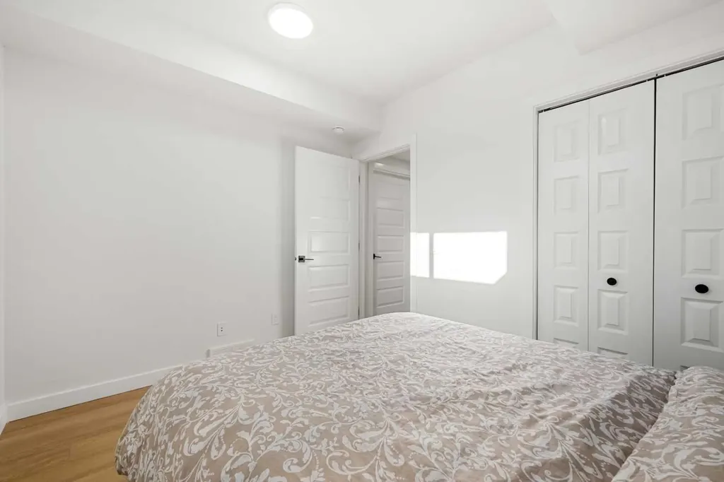 218 Aquila Way NW Calgary AB T3R 1Z8