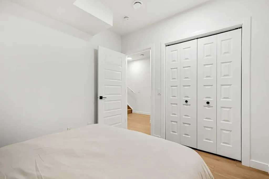 218 Aquila Way NW Calgary AB T3R 1Z8