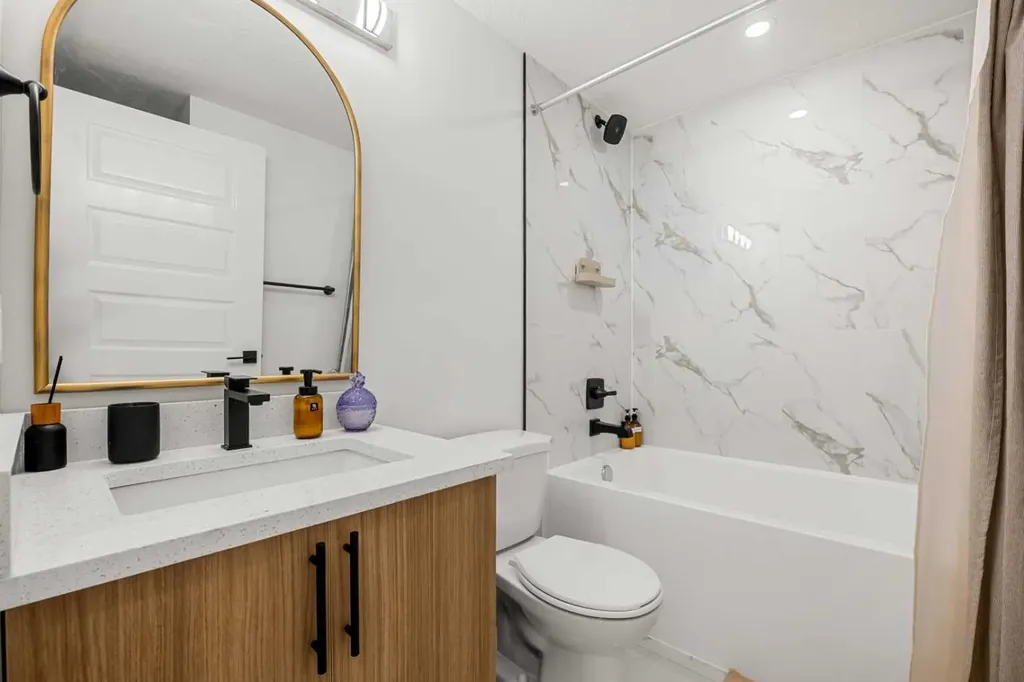 218 Aquila Way NW Calgary AB T3R 1Z8