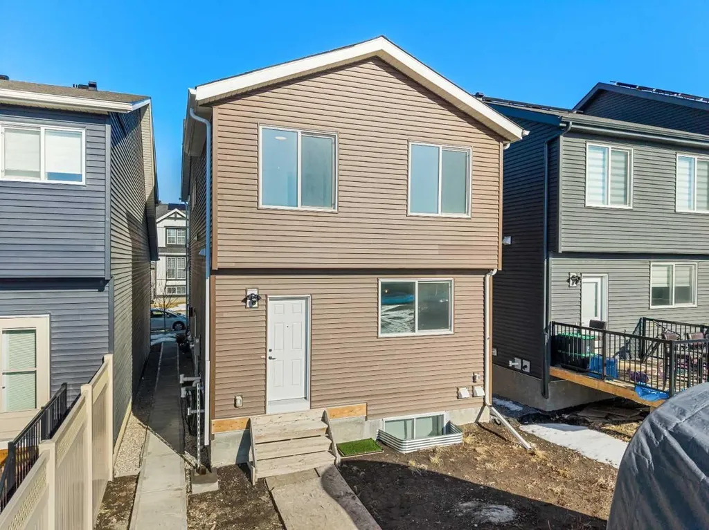 218 Aquila Way NW Calgary AB T3R 1Z8