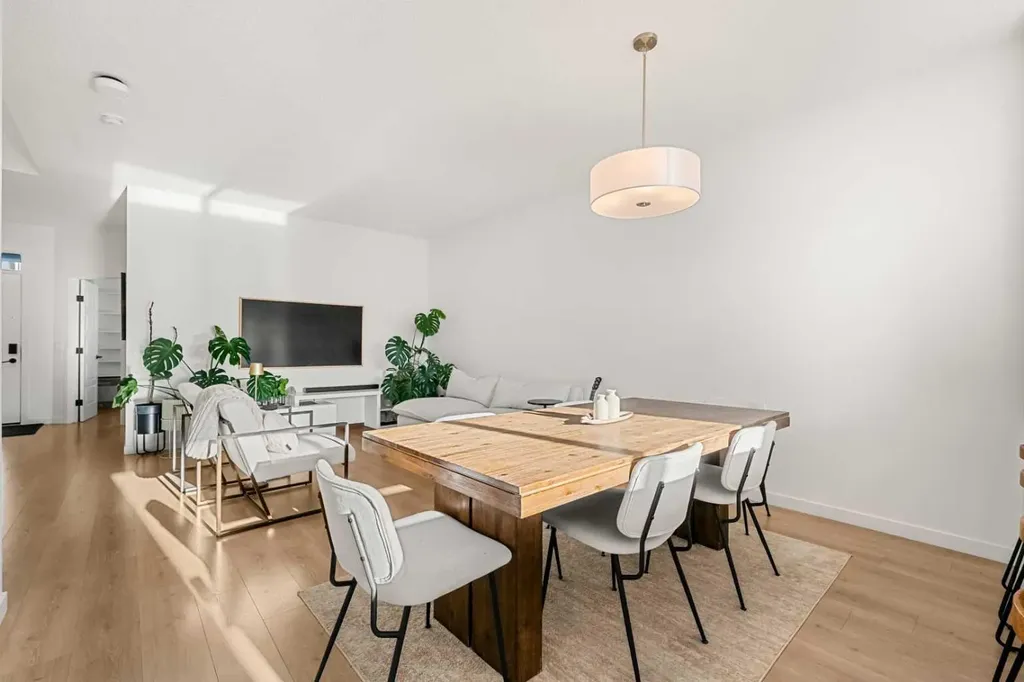 218 Aquila Way NW Calgary AB T3R 1Z8