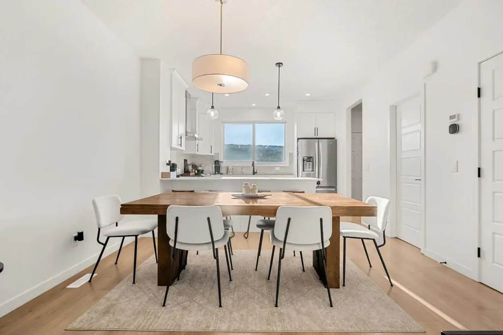 218 Aquila Way NW Calgary AB T3R 1Z8