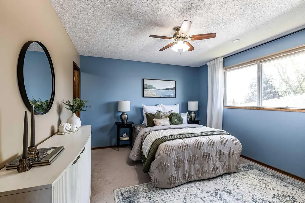 16 East Glen Crescent SE Medicine Hat AB T1B 2Y6