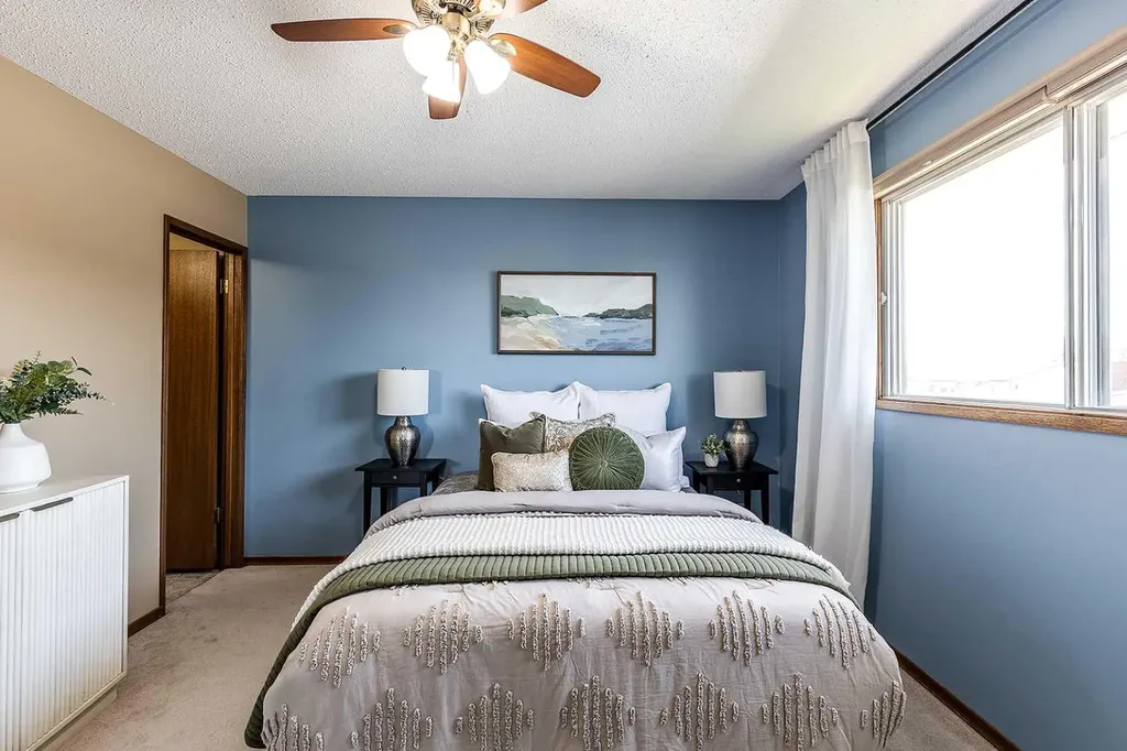 16 East Glen Crescent SE Medicine Hat AB T1B 2Y6