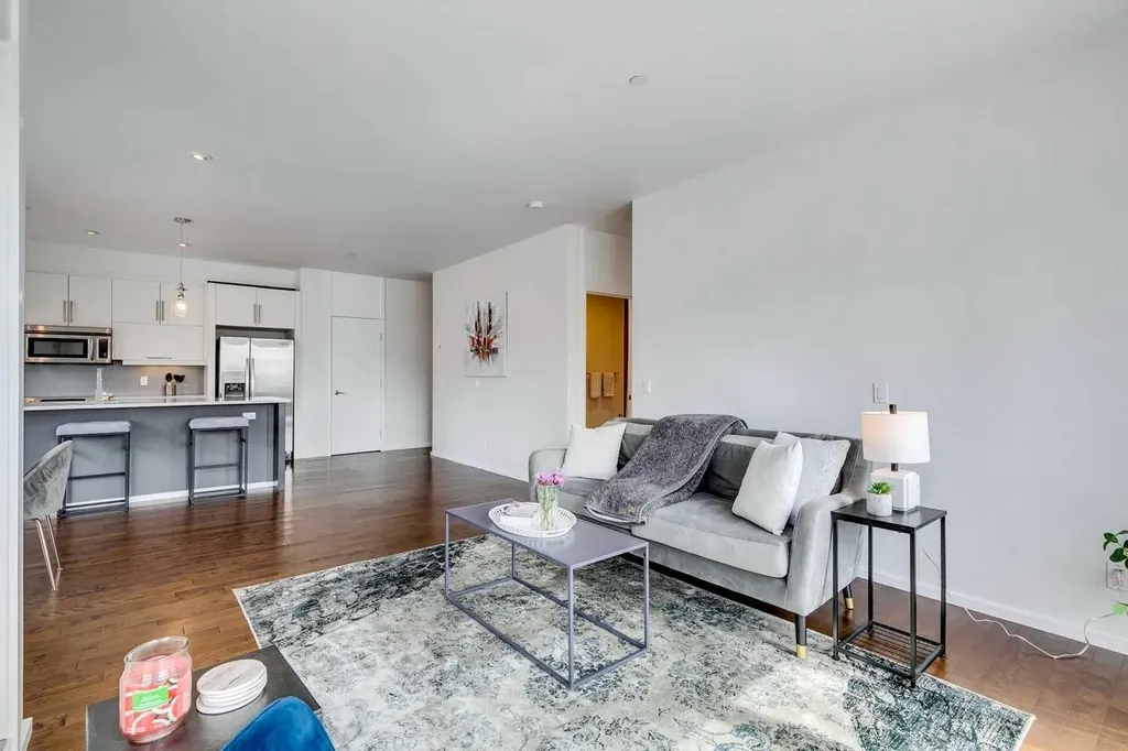 414 Meredith Road NE Calgary AB T2E5A6
