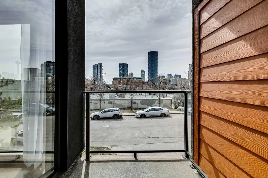 414 Meredith Road NE Calgary AB T2E5A6