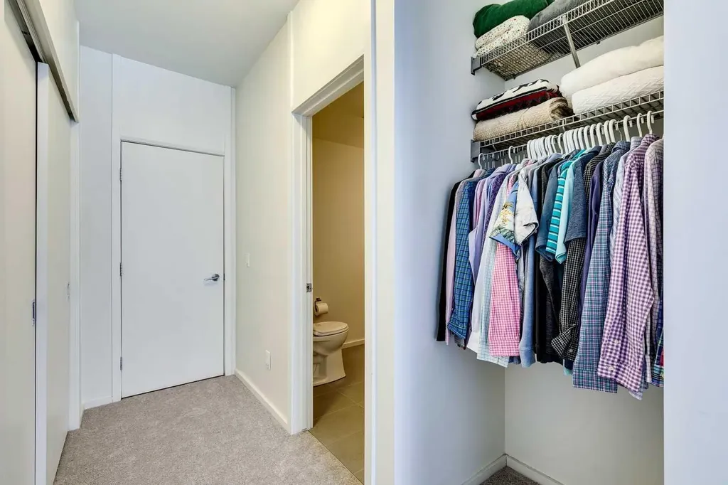 414 Meredith Road NE Calgary AB T2E5A6