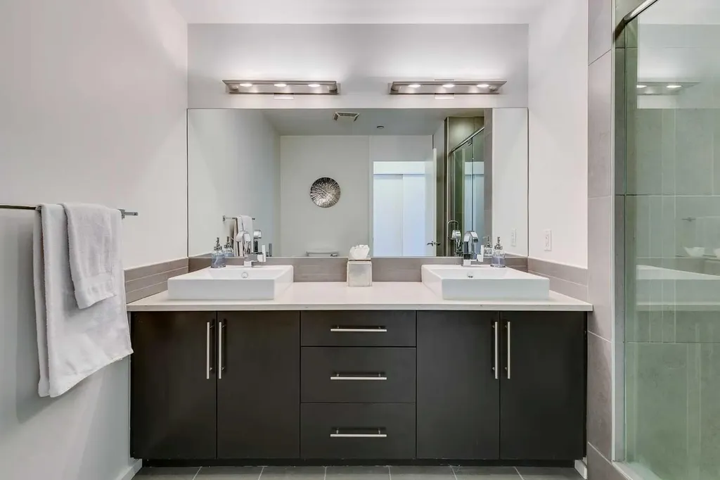 414 Meredith Road NE Calgary AB T2E5A6