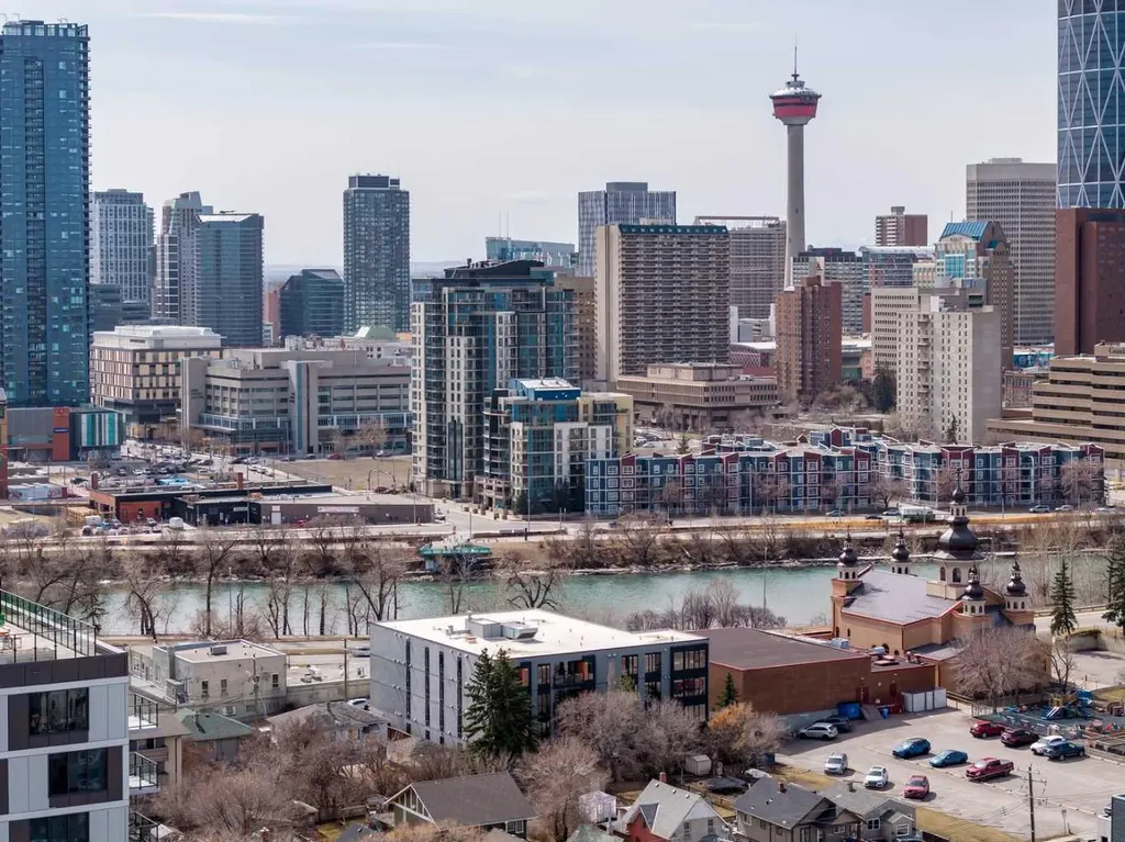 414 Meredith Road NE Calgary AB T2E5A6