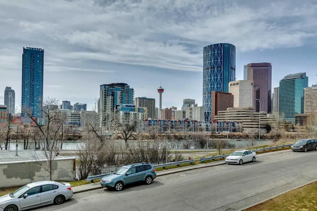 414 Meredith Road NE Calgary AB T2E5A6