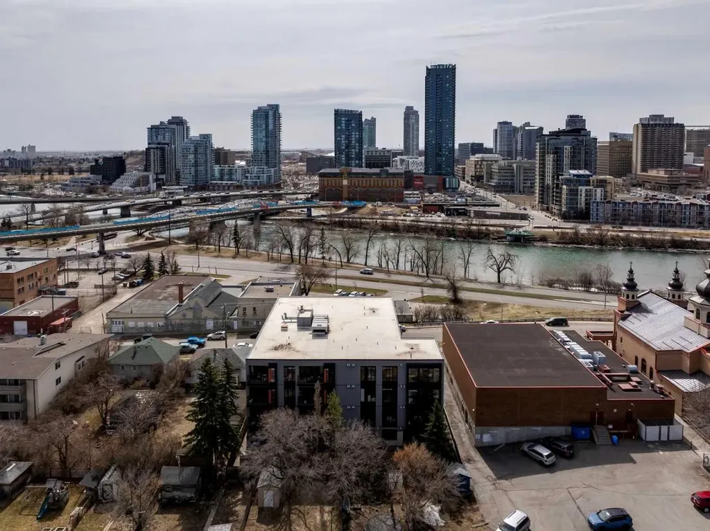 414 Meredith Road NE Calgary AB T2E5A6