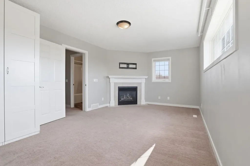 1702 Riverside Drive NW High River AB T1V1W9