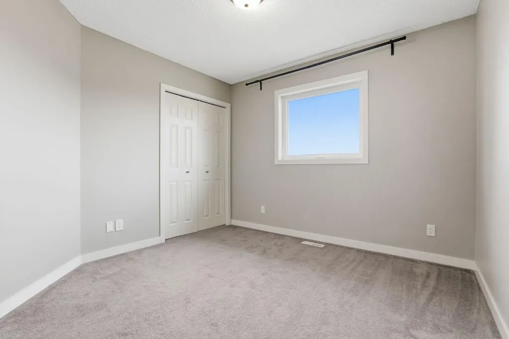 1702 Riverside Drive NW High River AB T1V1W9