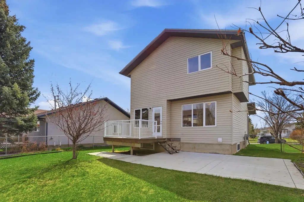 1702 Riverside Drive NW High River AB T1V1W9