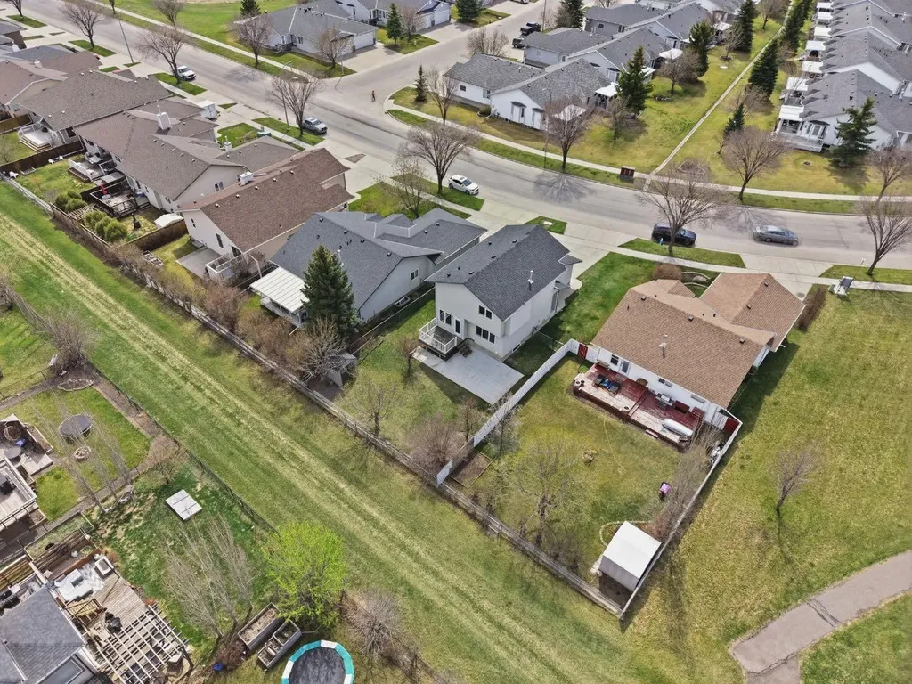 1702 Riverside Drive NW High River AB T1V1W9