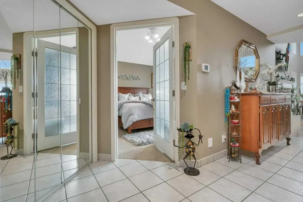 382 Marina Bay Place Sylvan Lake AB T4S 1E9