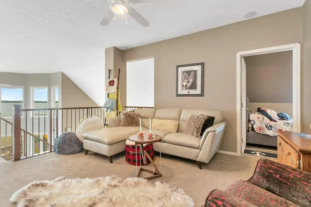 382 Marina Bay Place Sylvan Lake AB T4S 1E9