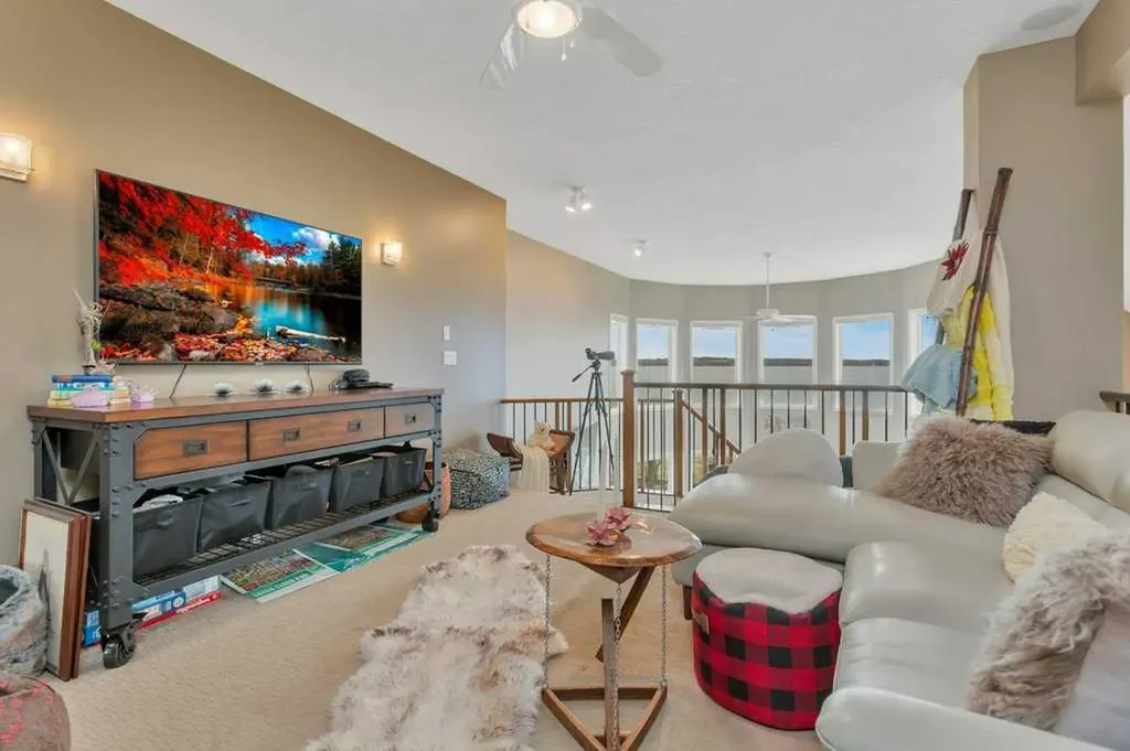382 Marina Bay Place Sylvan Lake AB T4S 1E9