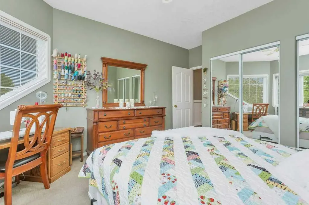 382 Marina Bay Place Sylvan Lake AB T4S 1E9