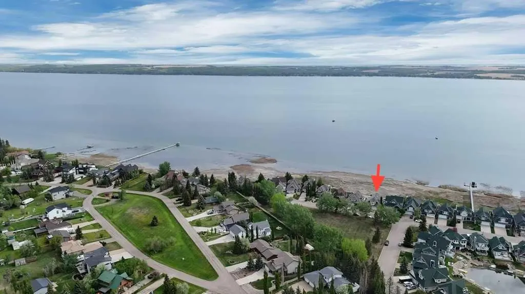 382 Marina Bay Place Sylvan Lake AB T4S 1E9