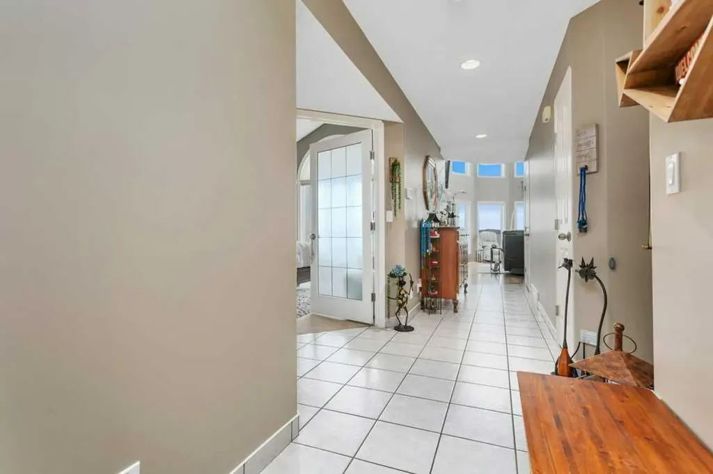 382 Marina Bay Place Sylvan Lake AB T4S 1E9