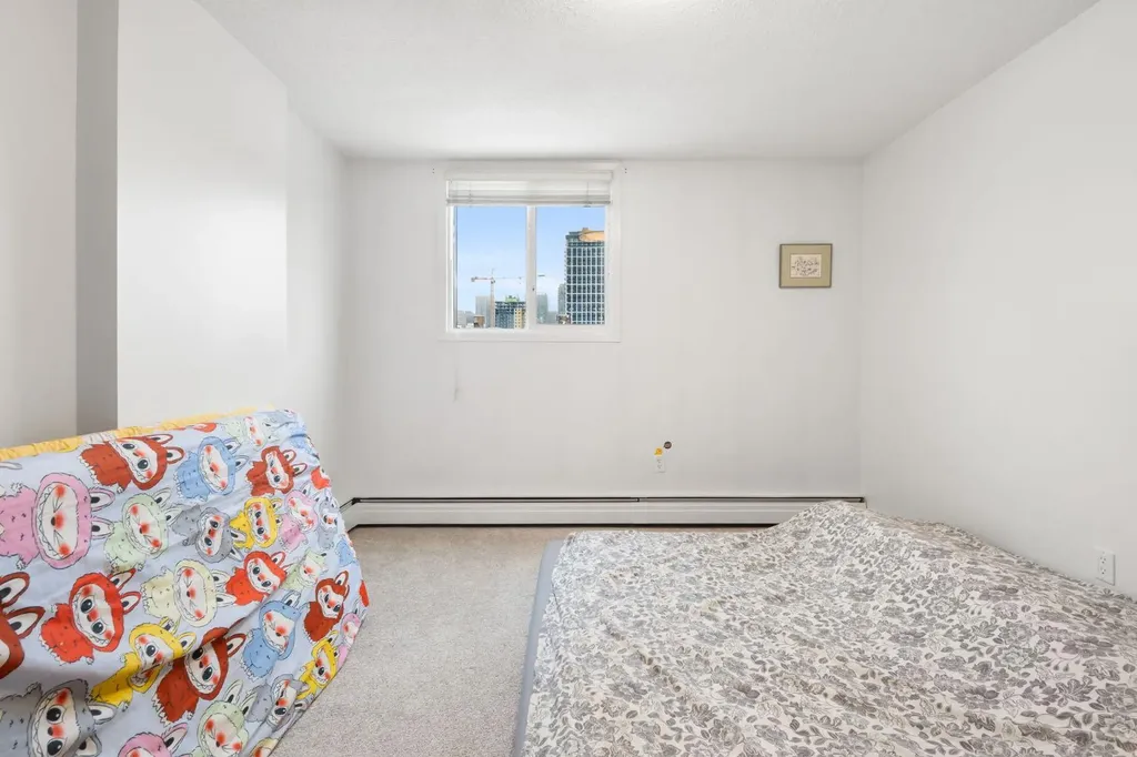 505 19 Avenue SW Calgary AB T2S 0E4