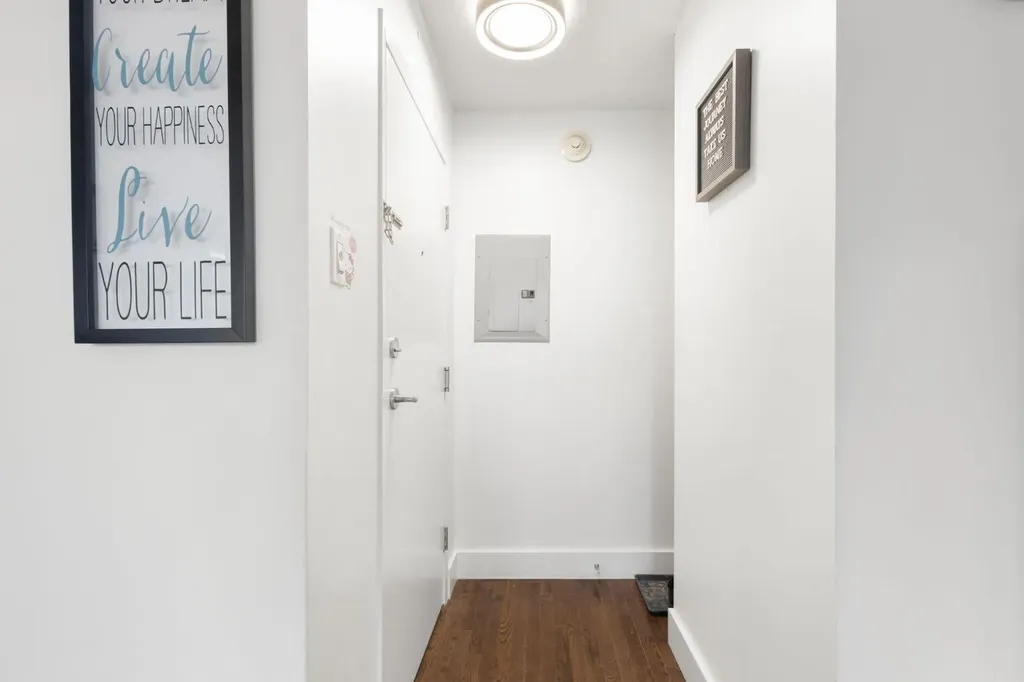505 19 Avenue SW Calgary AB T2S 0E4