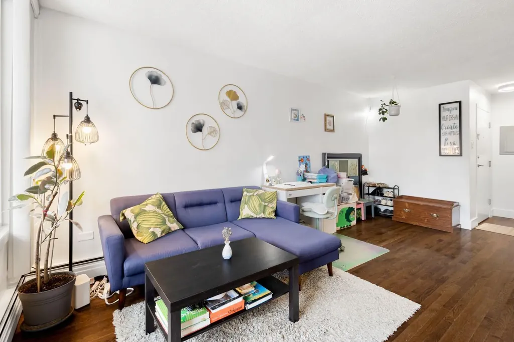 505 19 Avenue SW Calgary AB T2S 0E4
