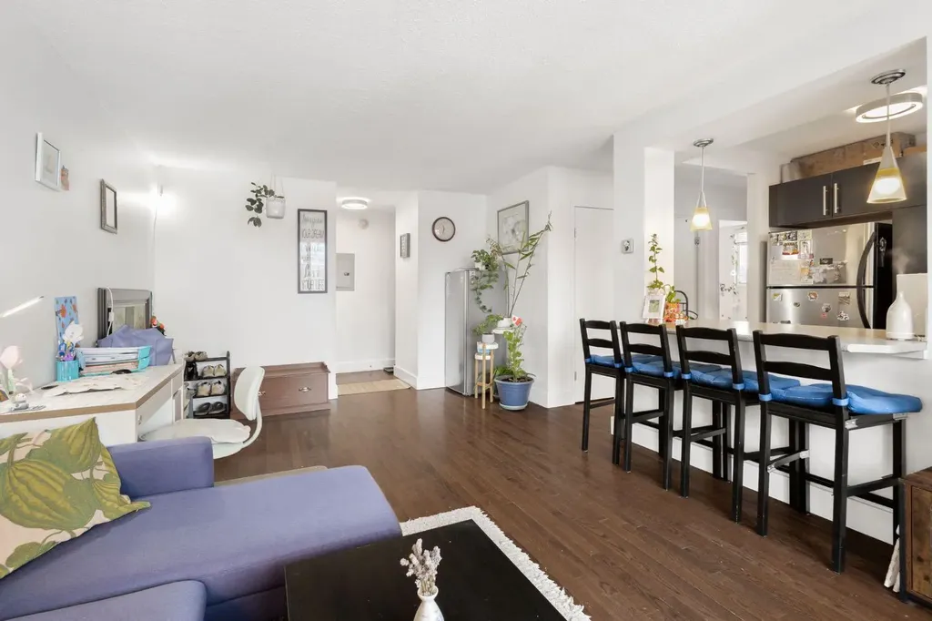 505 19 Avenue SW Calgary AB T2S 0E4