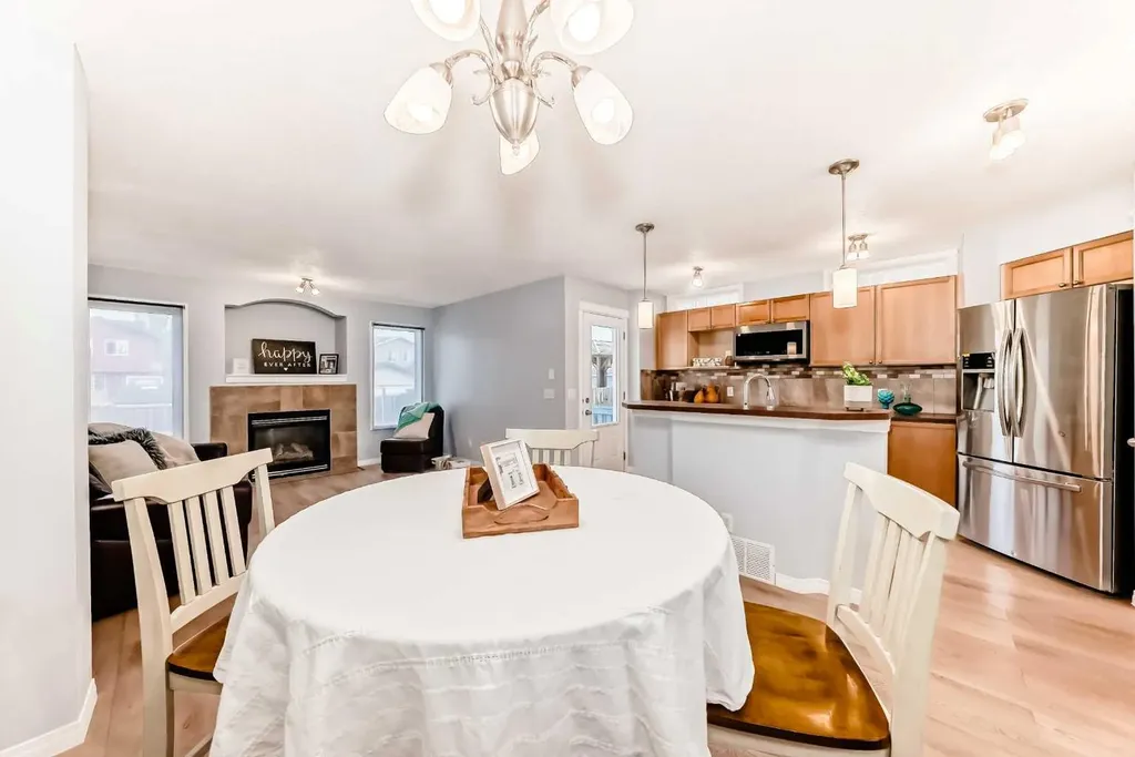 142 Auburn Bay Heights SE Calgary AB T3M 0A7