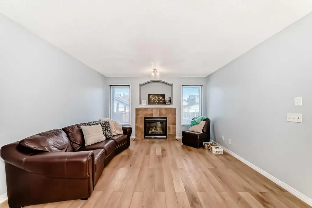 142 Auburn Bay Heights SE Calgary AB T3M 0A7