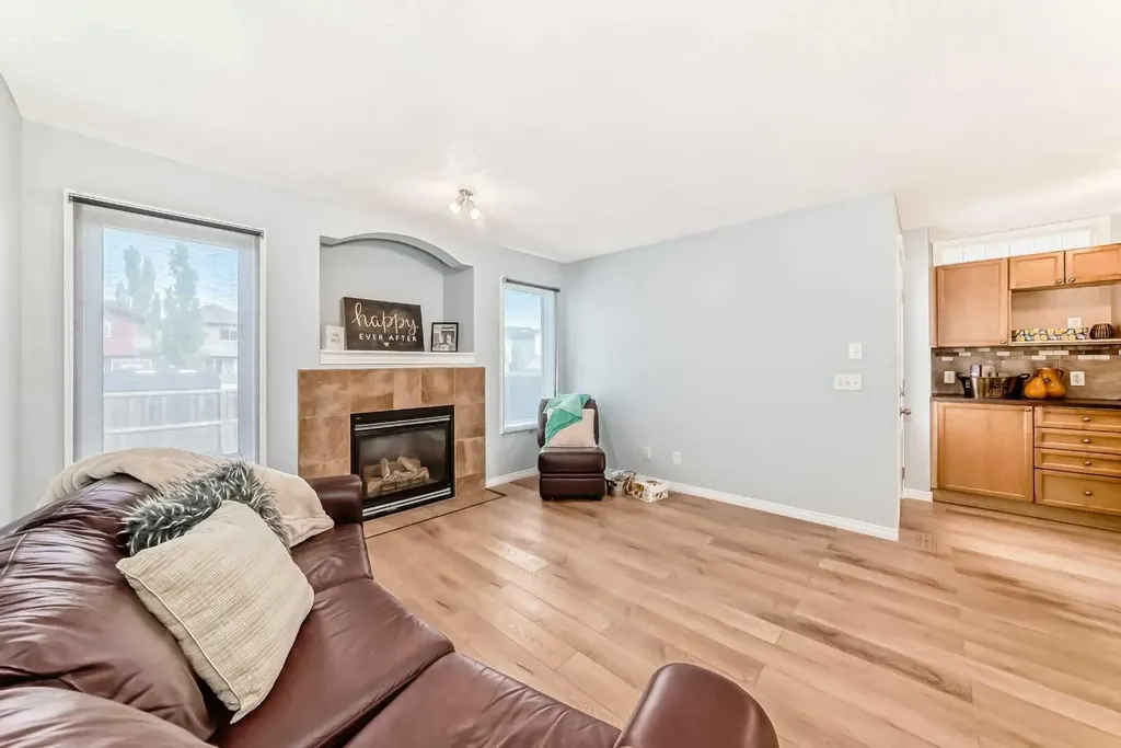 142 Auburn Bay Heights SE Calgary AB T3M 0A7