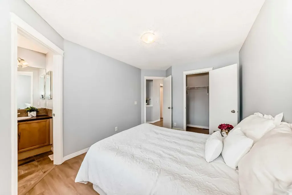 142 Auburn Bay Heights SE Calgary AB T3M 0A7