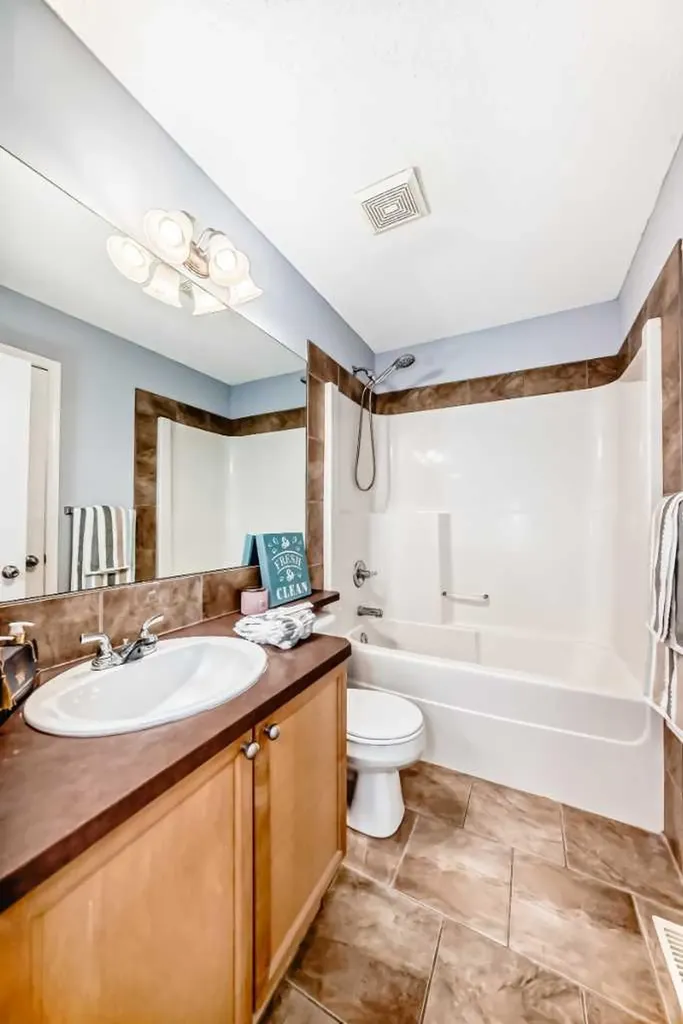 142 Auburn Bay Heights SE Calgary AB T3M 0A7