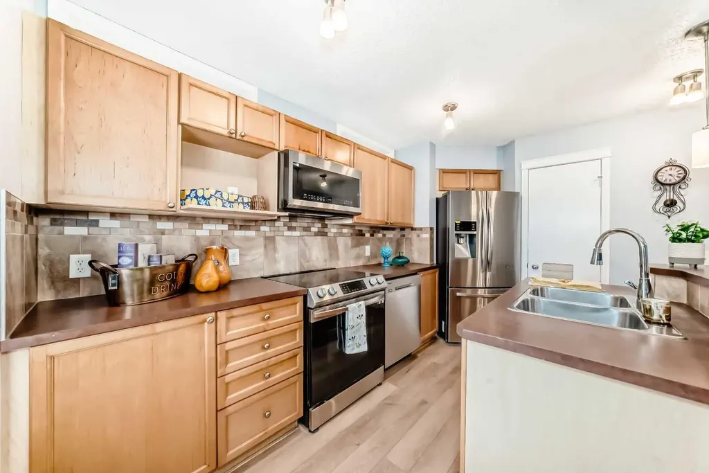 142 Auburn Bay Heights SE Calgary AB T3M 0A7