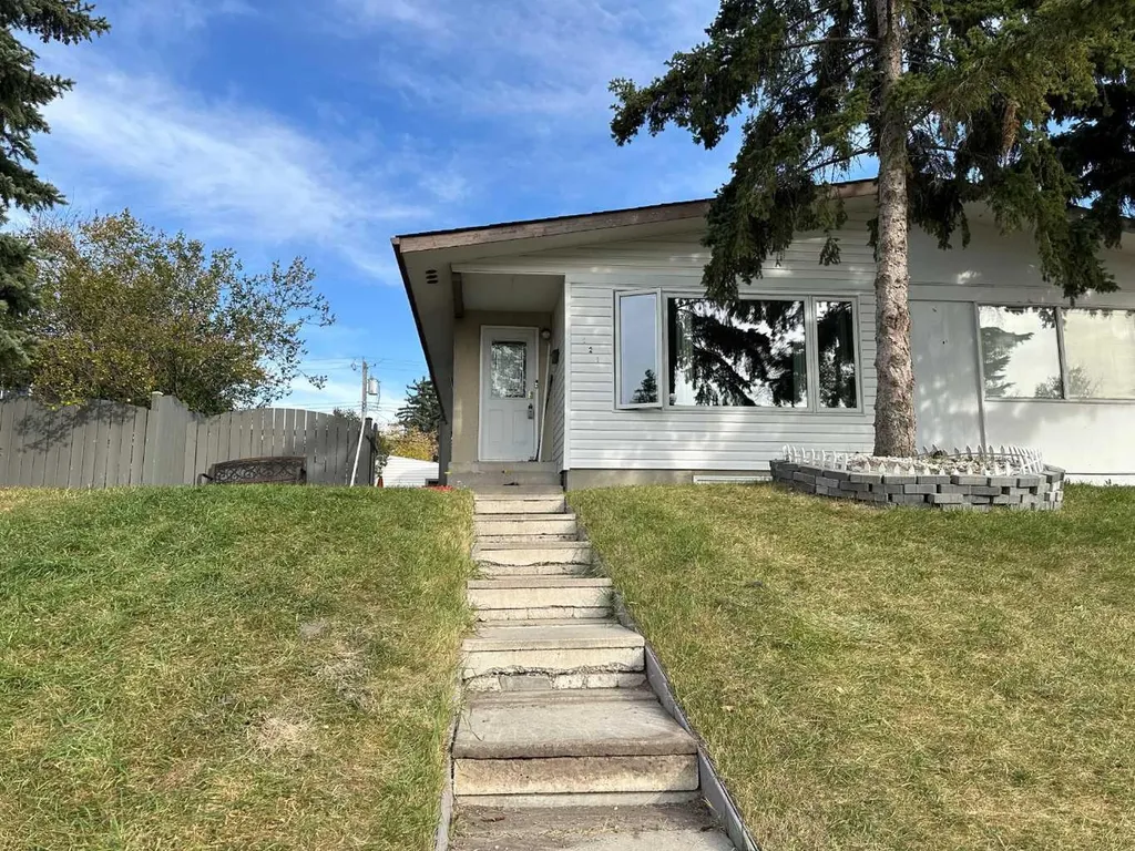 121 Huntford Close NE Calgary AB T2K 3Y7